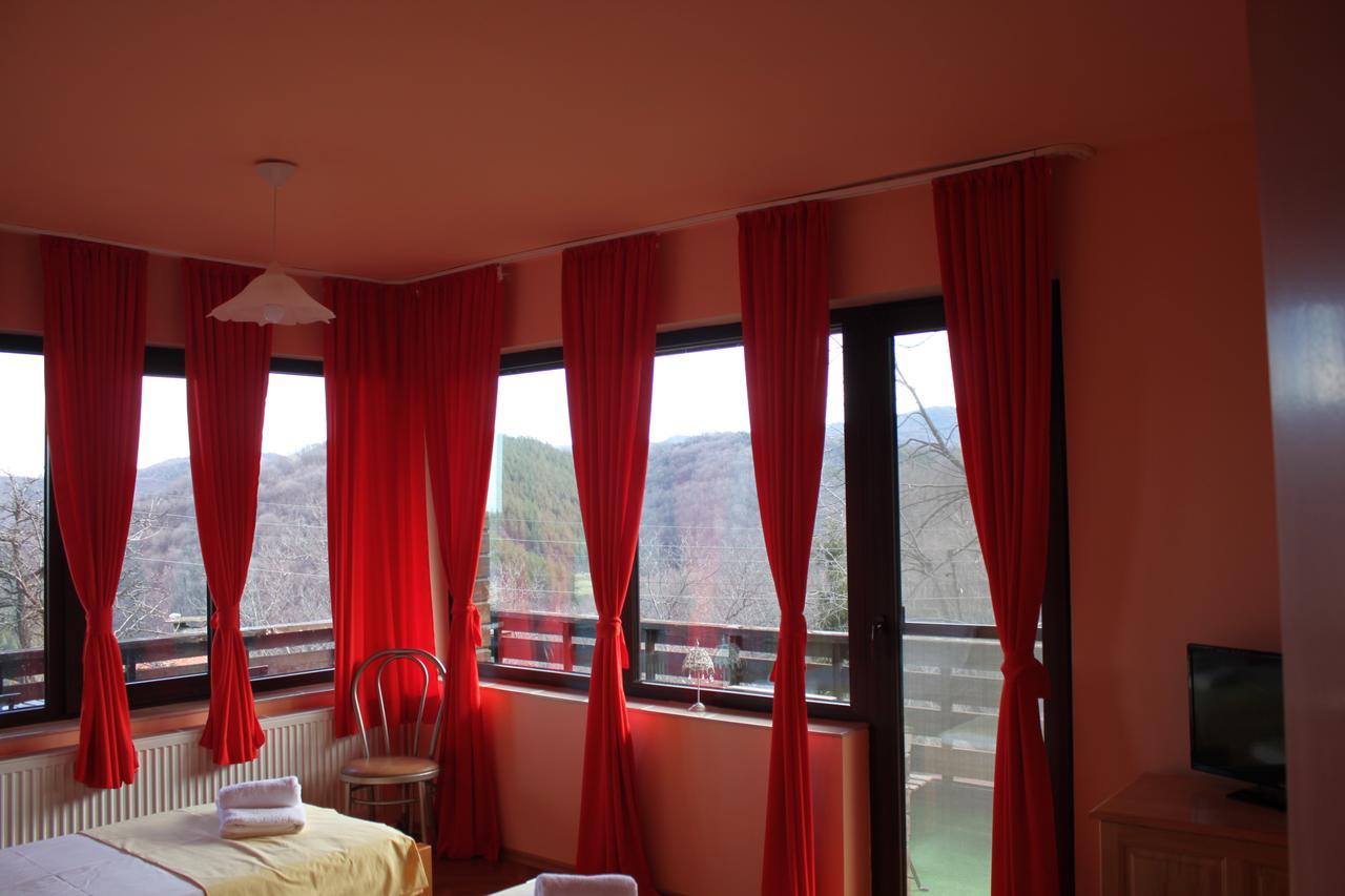 Chervena Lokva Guest House Daskalov מראה חיצוני תמונה