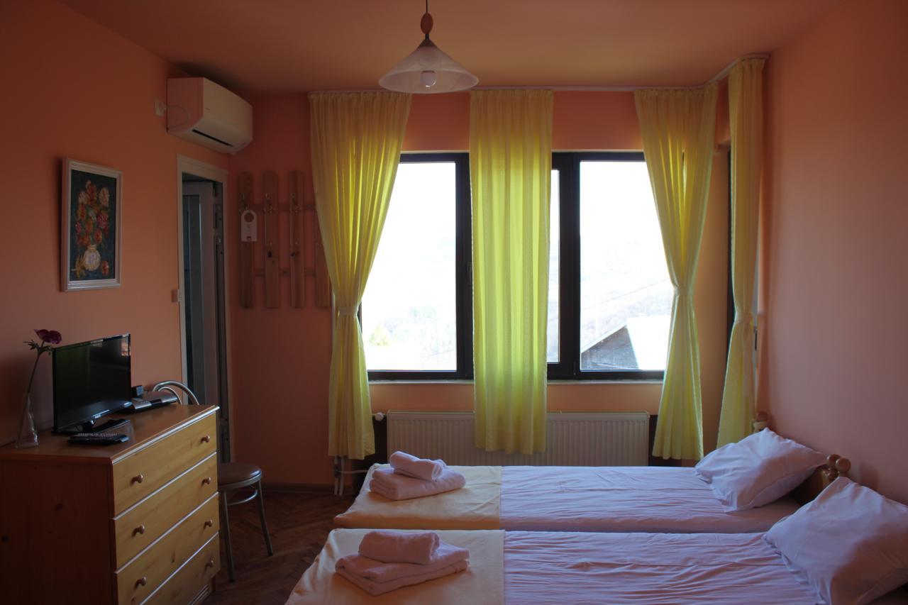Chervena Lokva Guest House Daskalov מראה חיצוני תמונה